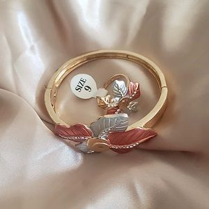 Gold Bracelet & Ring w/ Floral Design